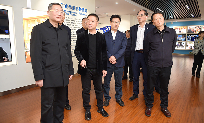 常州市政协党组书记戴源来z6com尊龙凯时电缆走访